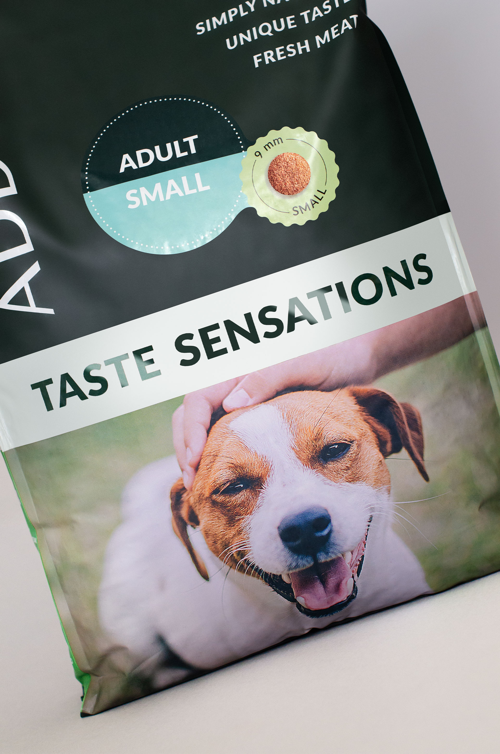 Премиальные корма ADDVENA  image